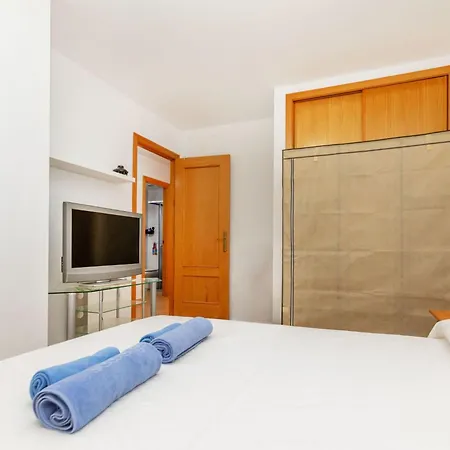 Edison-2 By Interhome *